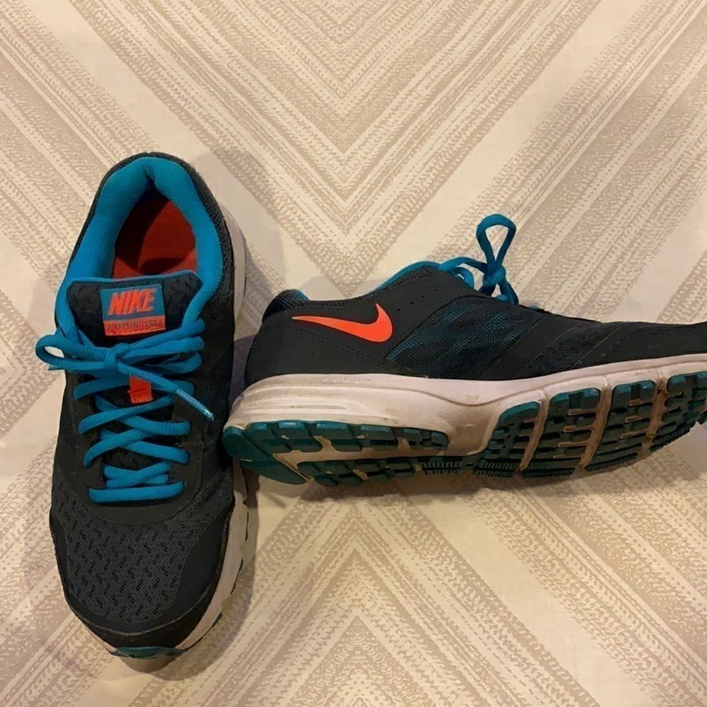 Nike Women’s Relentless 4 Aeroply Grey and Light Blue Sneakers Size 7.5
